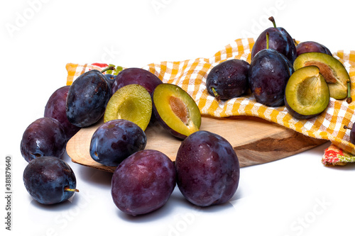 Fresh moyer purple plums