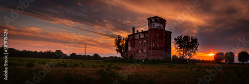 Sunset, golden hour and abandoned castle.