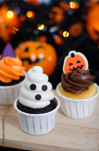 Halloween cupcakes. Set of festive Halloween cupcakes. Happy Halloween party. Monster party cupcake. festival of halloween party