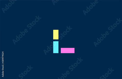Fotografie L alphabet letter logo icon in colorful geometric lines