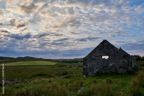 фотографія HDR image of a beautiful sunset on the Isle of Mull, Scotland