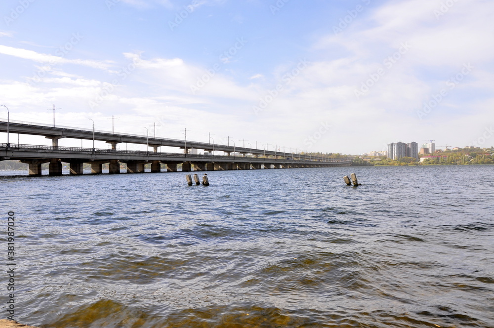 Obraz premium bridge to the river