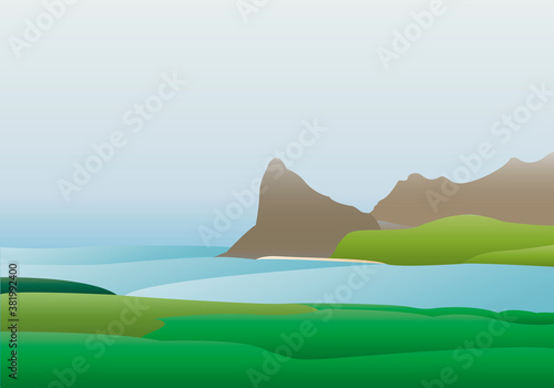 Paisaje con mar y montañas junto con bruma.