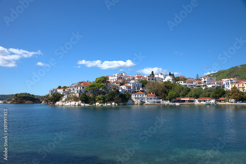 Fototapeta Naklejka Na Ścianę i Meble -  The beautiful island of Skiathos, Greece, a global tourist destination