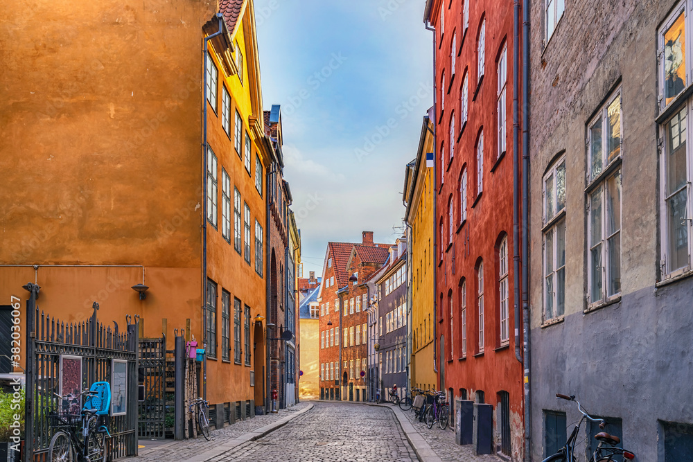 Φωτογραφία Copenhagen Denmark, city skyline of colourful house at Magstreet