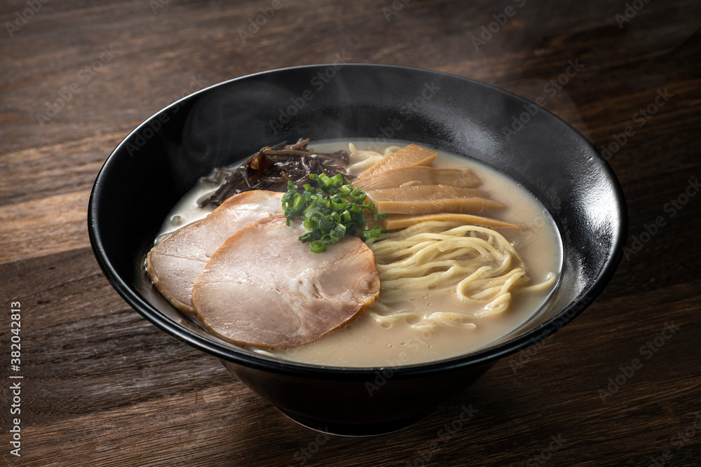 とんこつラーメン