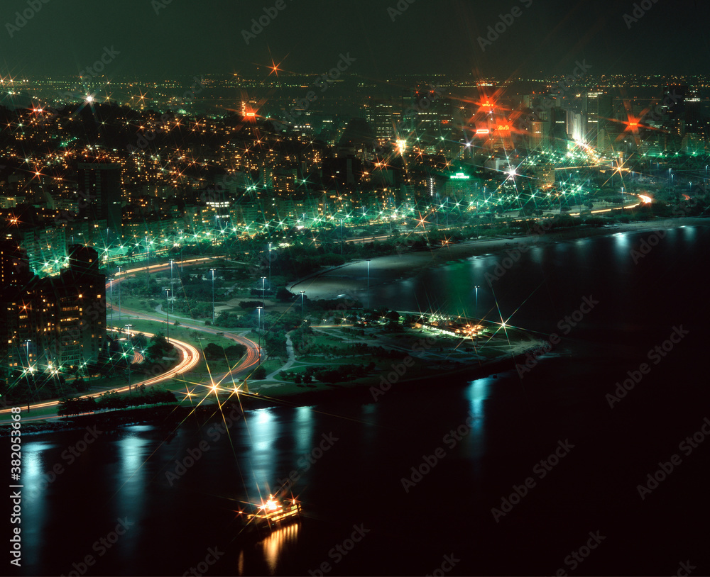リオ市街　夜景