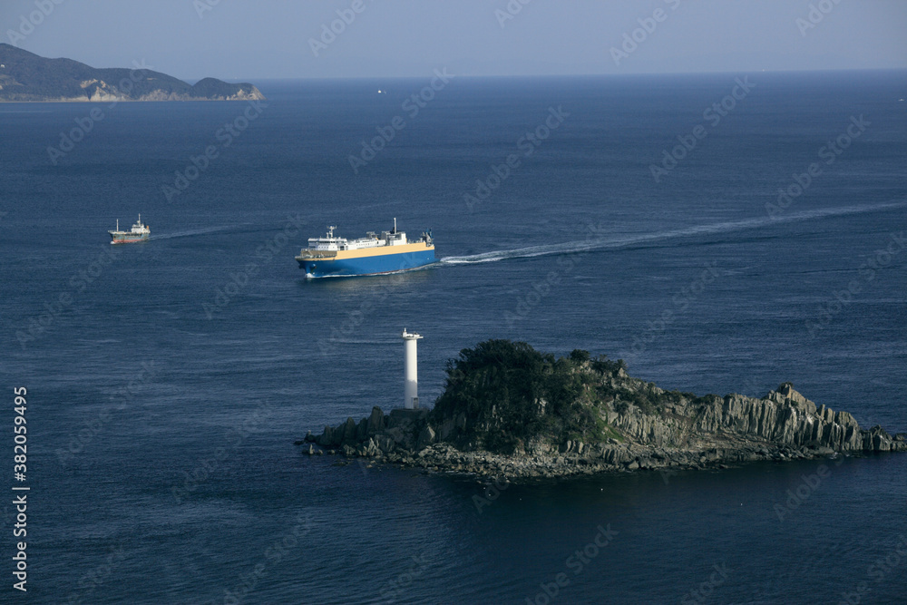 船と飛島の灯台
