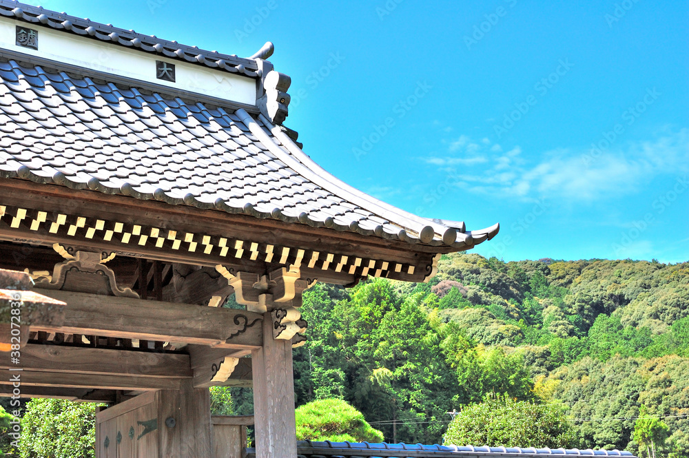 山門の屋根 山門の屋根