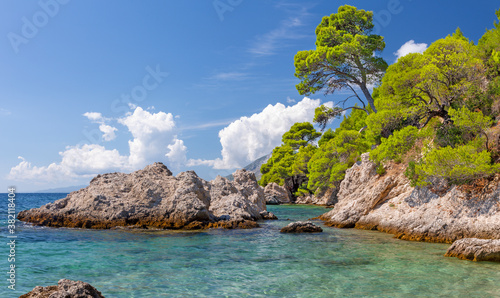 Croatia - The beautiful coast of Peliesac peninsula near Zuliana © Renáta Sedmáková