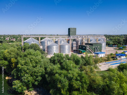 Aerial view of the elevator by the river