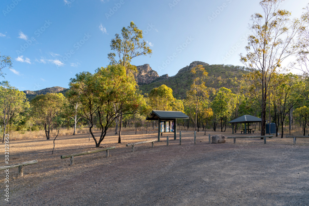 Obraz premium The car park to Mount Walsh National Park