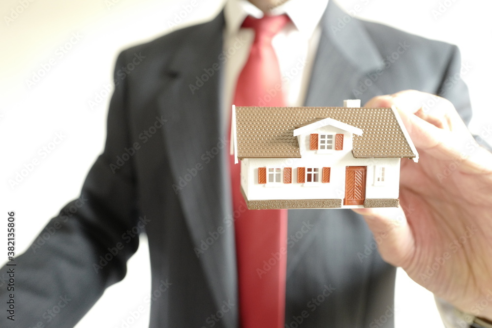 maison et agent immobilier cravate rouge maison et agent immobilier cravate rouge