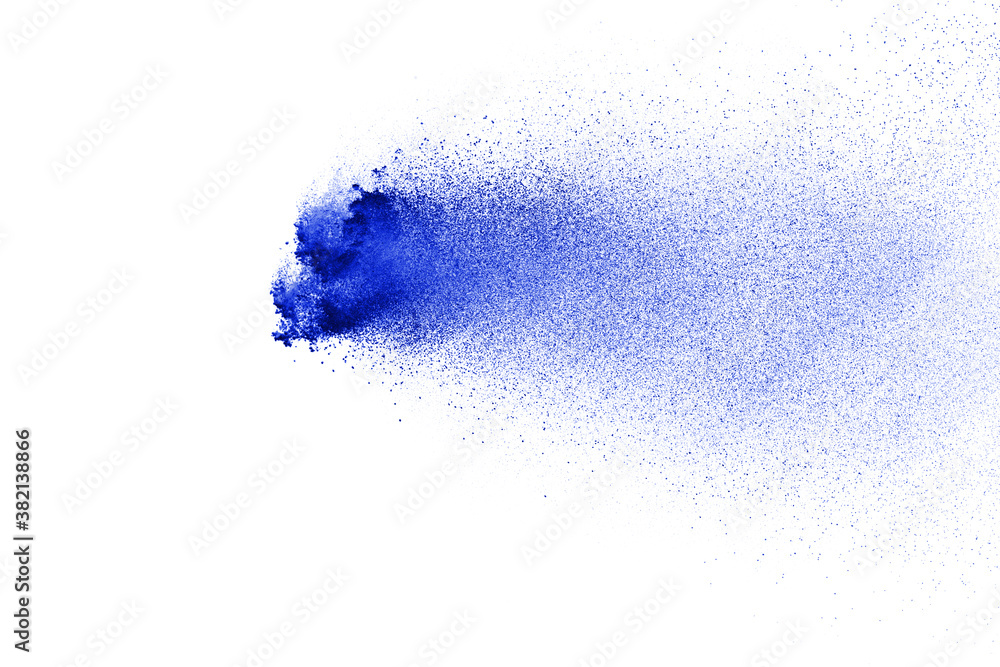 Obraz premium Blue powder particle splash isolated on white background.