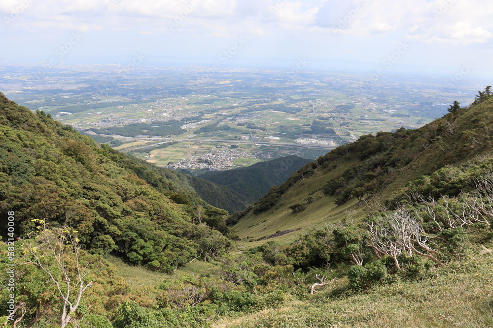 Naklejka premium 日本の入道ヶ岳と呼ばれる山の山頂の絶景。みんなに伝えたい。