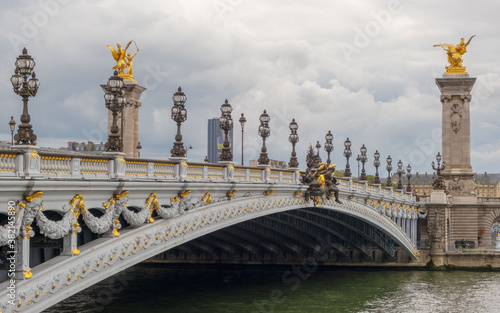 pont alexandre iii, Paris, France  © bleupartout