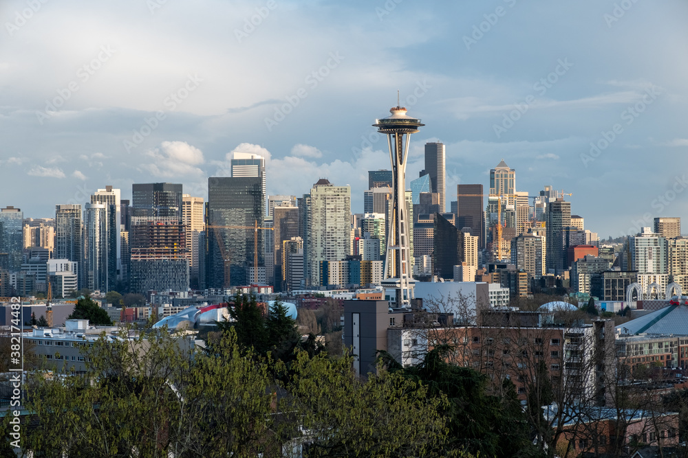 Fototapeta premium Downtown Seattle during the day