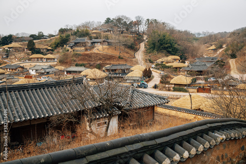 Obraz na płótnie Panoramic view of Gyeongju Yangdong countryside village in Gyeongju, Korea w salonie