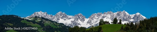 Wilder Kaiser Panorama mit ersten Schnee im September