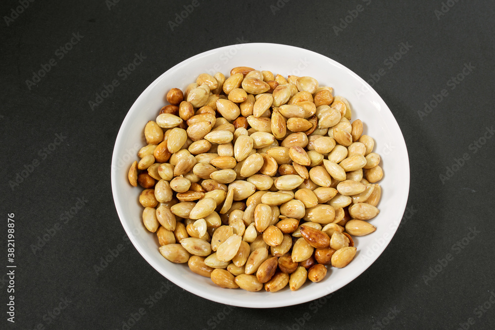 peeled almonds fried in vegetable oil