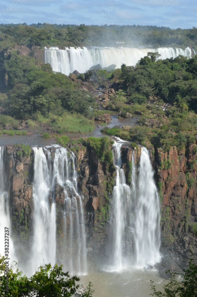 Fototapeta premium The powerful and mighty Iguazu (Iguacu) Waterfalls between Brazil and Argentina