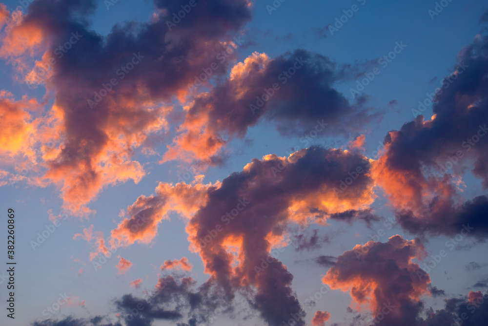 Afternoon clouds on the high plains of eastern Colorado. Afternoon clouds on the high plains of eastern Colorado.