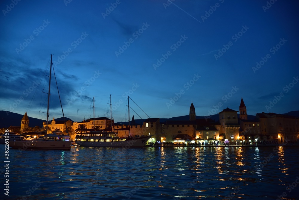 Croatia Trogir harbour night shot - Nachtaufnahme Hafen von Trogir Kroatien