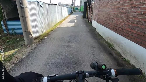 Bike riding in the alleys of Pyeongtaek Korea.mp4