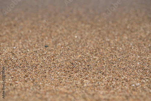 바닷가의 모래가 보이는 아름다운 풍경
