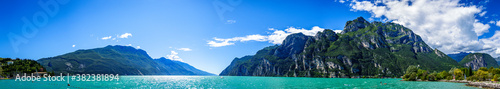 Garda lake - Riva del Garda © fottoo