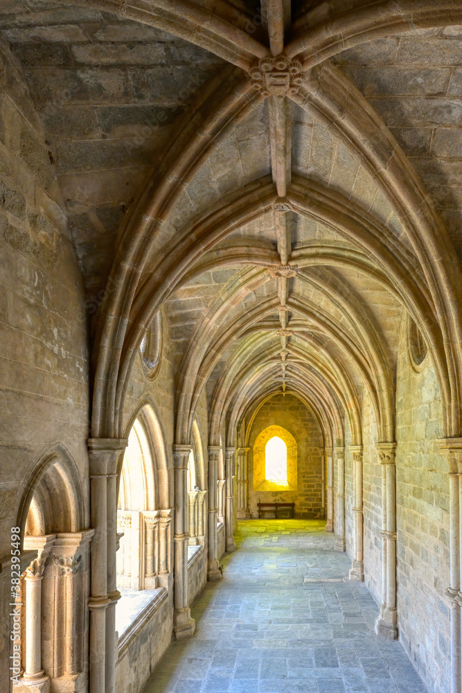 Nossa Senhora da Assunçao Cathedral, Gothic cloister, Evora, Alentejo, Portugal Nossa Senhora da Assunçao Cathedral, Gothic cloister, Evora, Alentejo, Portugal