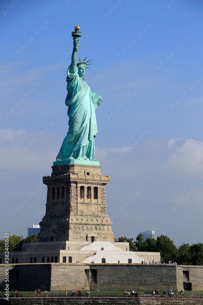 Obraz premium Die Freiheitsstatue auf Liberty Island. New York, Liberty Island, Statue of Liberty, New York, USA