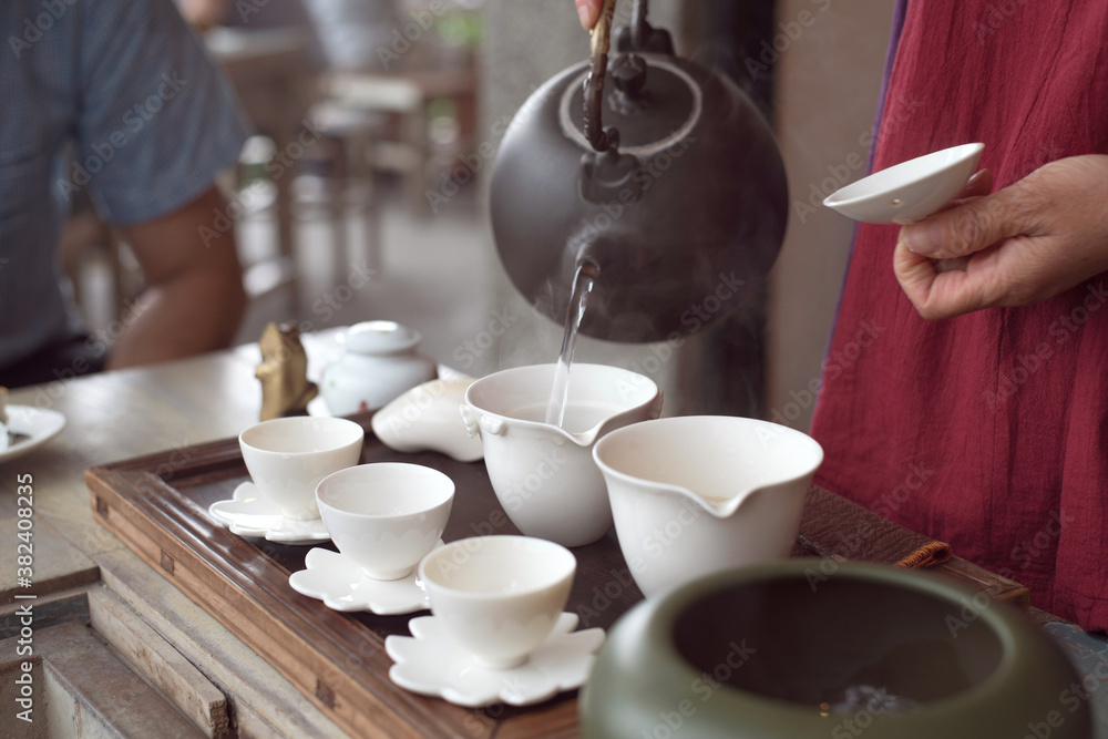 Φωτογραφία Chinese tea ceremony at traditional tea house in Jiufen, Taiwan　台湾・九份の茶藝館