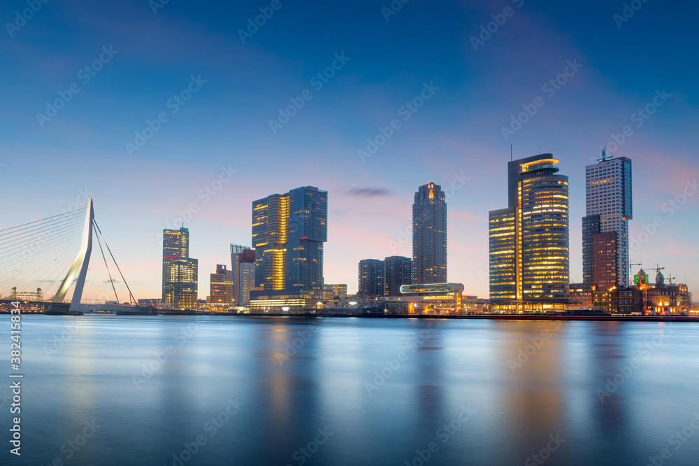 Fototapeta premium Rotterdam, Netherlands Skyline