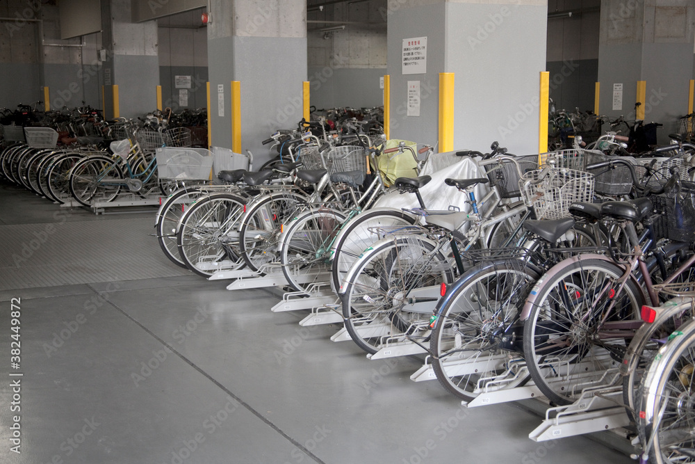 マンションの自転車置き場 マンションの自転車置き場