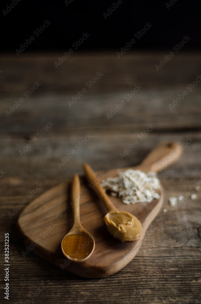 peanut butter, honey and oatmeal peanut butter, honey and oatmeal