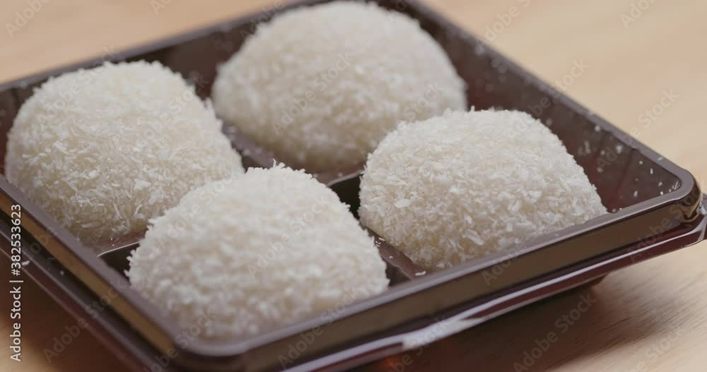 White mochi, traditional Chinese dessert White mochi, traditional Chinese dessert