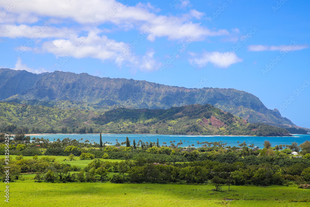 Naklejka premium Hanalei Bay lookout, Kauai, Hawaii