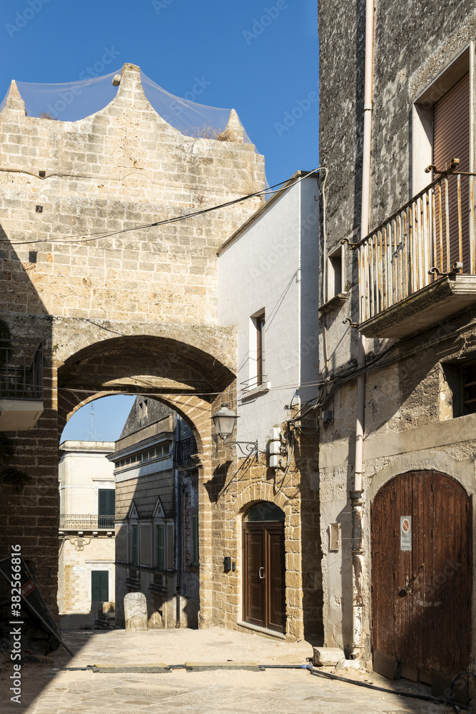 La vieille ville de Mesagne dans la région des Pouilles en Italie