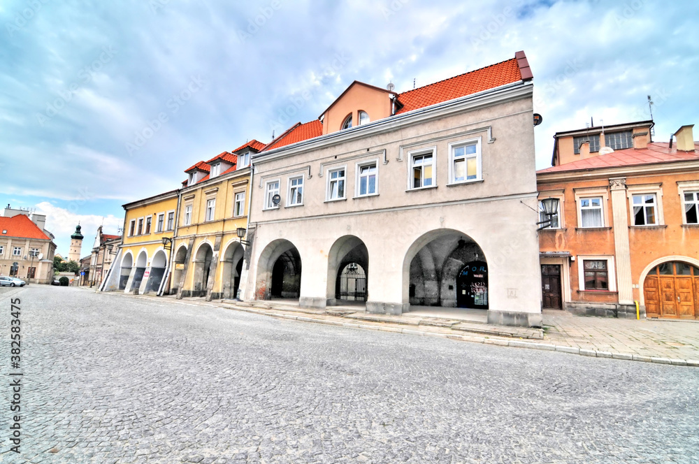 Obraz premium Widok starego miasta w Jarosławiu, Polska