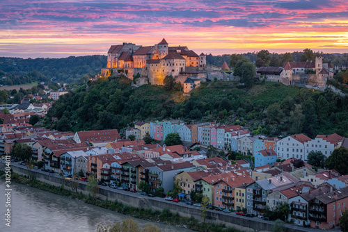 Burghausen an der Salzach im Abendrot