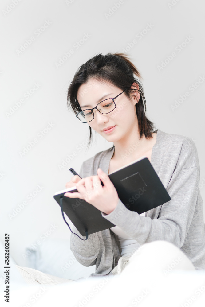 young woman lifestyle young woman lifestyle