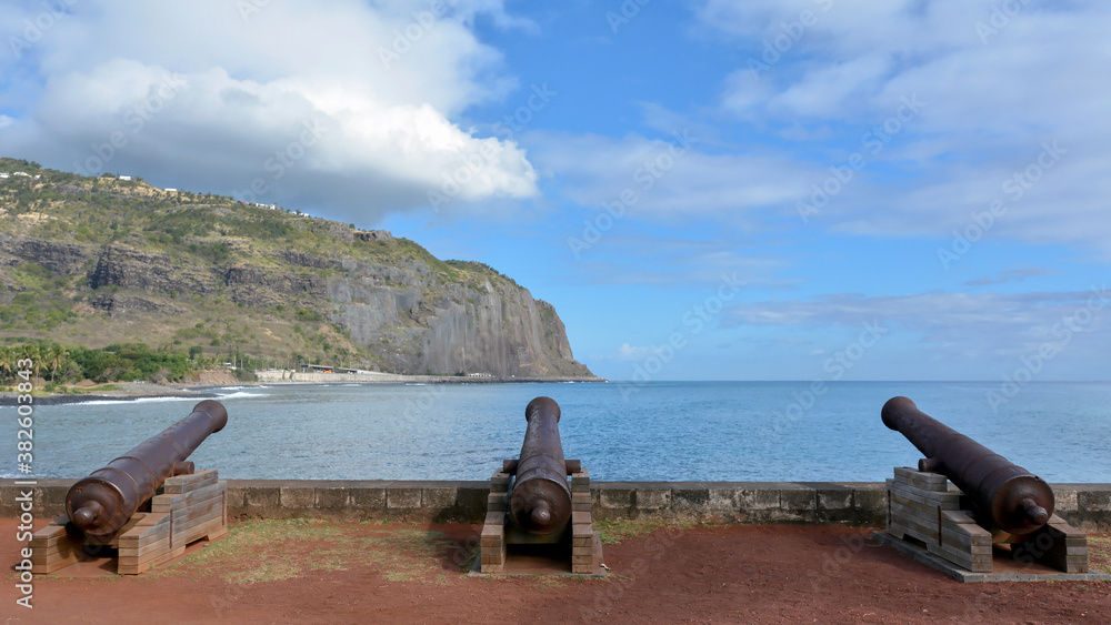 Bord de mer à Saint-Louis sur l'Ile de la Réunion Bord de mer à Saint-Louis sur l'Ile de la Réunion