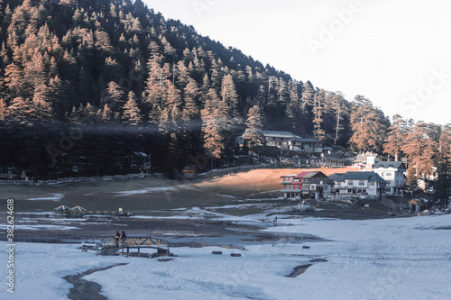 Wallpaper Mural Indian winter in the mountains and frozen lake Torontodigital.ca