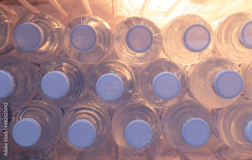 Plastic drinking water bottles Put them on top of each other, soak in the refrigerator (clean drinking water). After going through a standardized production process