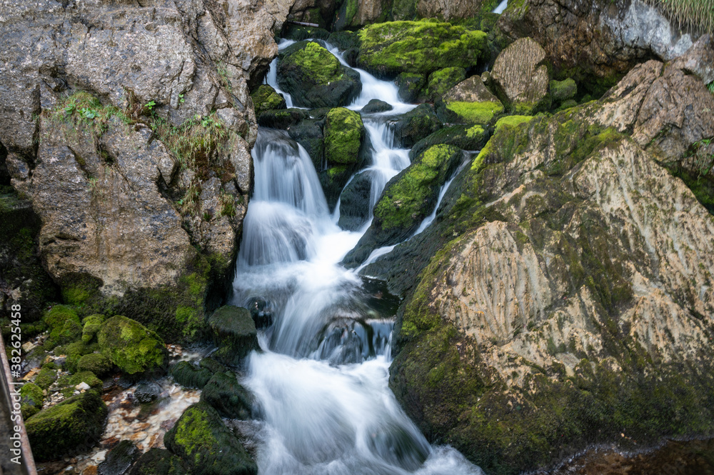 Gollinger Wasserfall nähe Salzburg
Gollinger Wasserfall nähe Salzburg