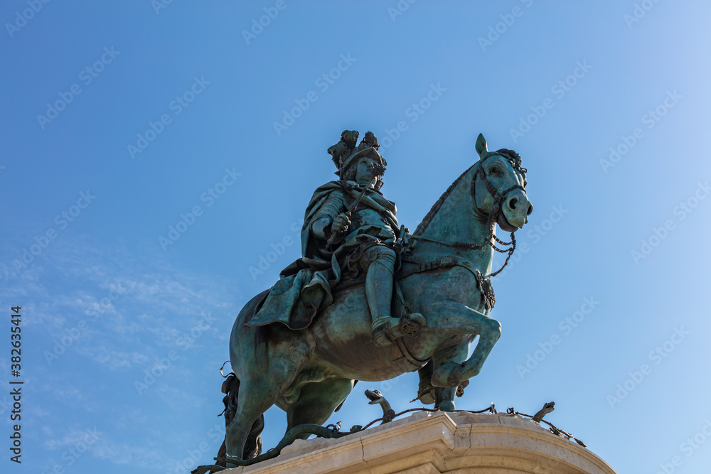 Statue von König Joseph in Lissabon