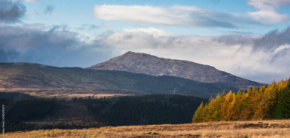 Φωτογραφία Schiehallion - one of Scotland's best known hills, one of the easiest Munros to