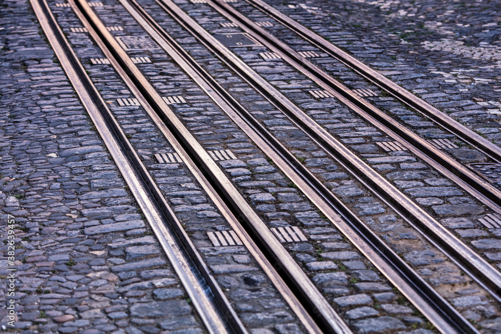 Fototapeta premium Straßenbahn in Lissabon