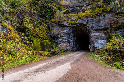 Foto Old Stone Tunnel On Moon Pass, Wallace, Idaho